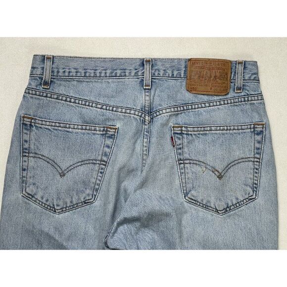 VINTAGE Levi's 550 Denim Jeans Men Size 32 X 31 Light Blue Tag Size 34 X 32 - Picture 6 of 11